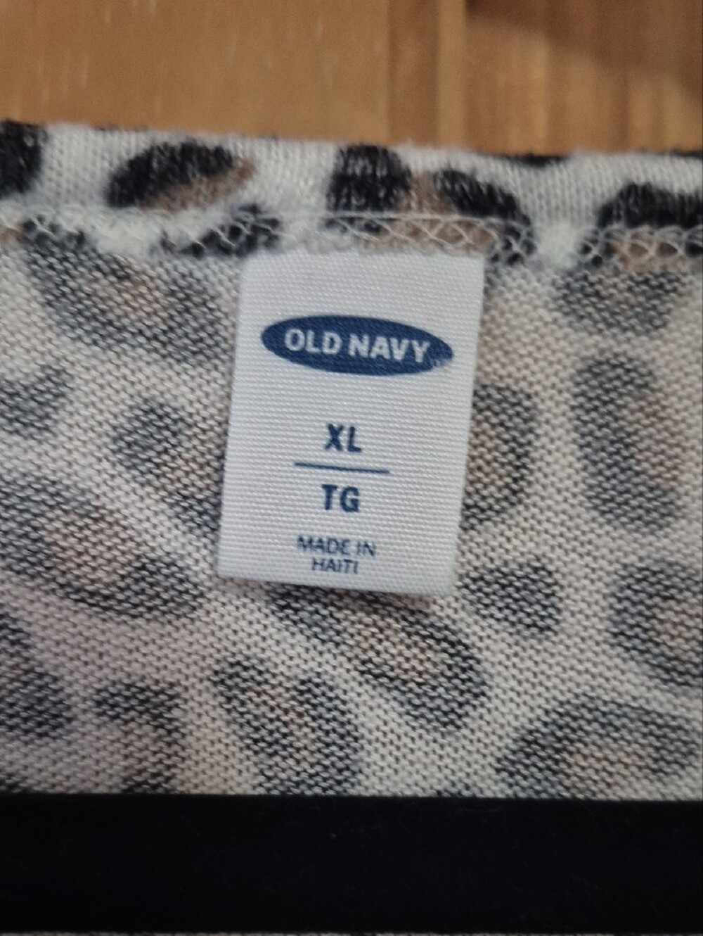 Leopard Print Top - Picture 2 of 3